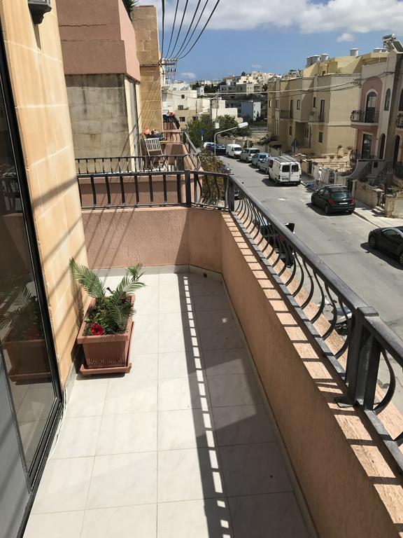 Swieqi Semi Detached Maisonette San Ġiljan Exterior foto