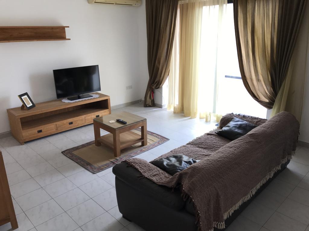 Swieqi Semi Detached Maisonette San Ġiljan Exterior foto