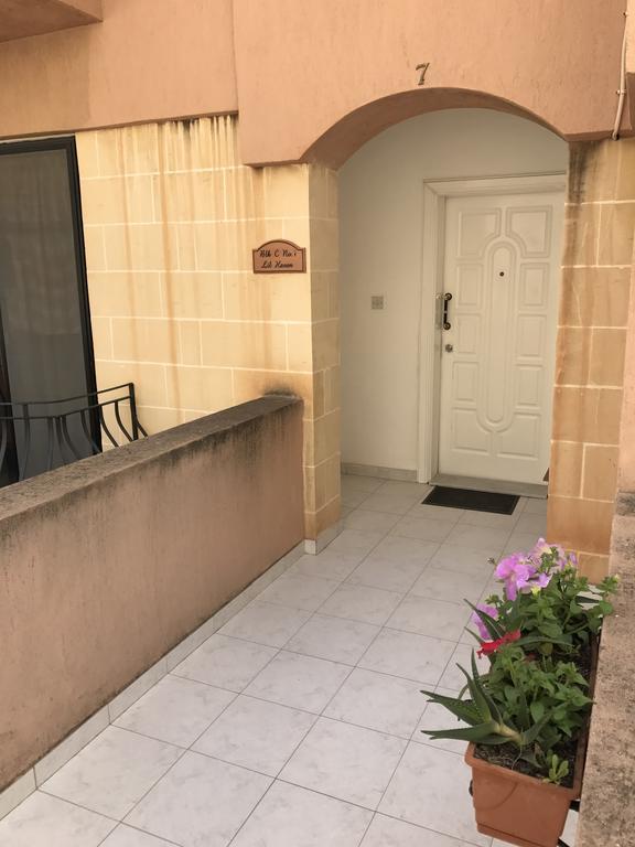 Swieqi Semi Detached Maisonette San Ġiljan Exterior foto